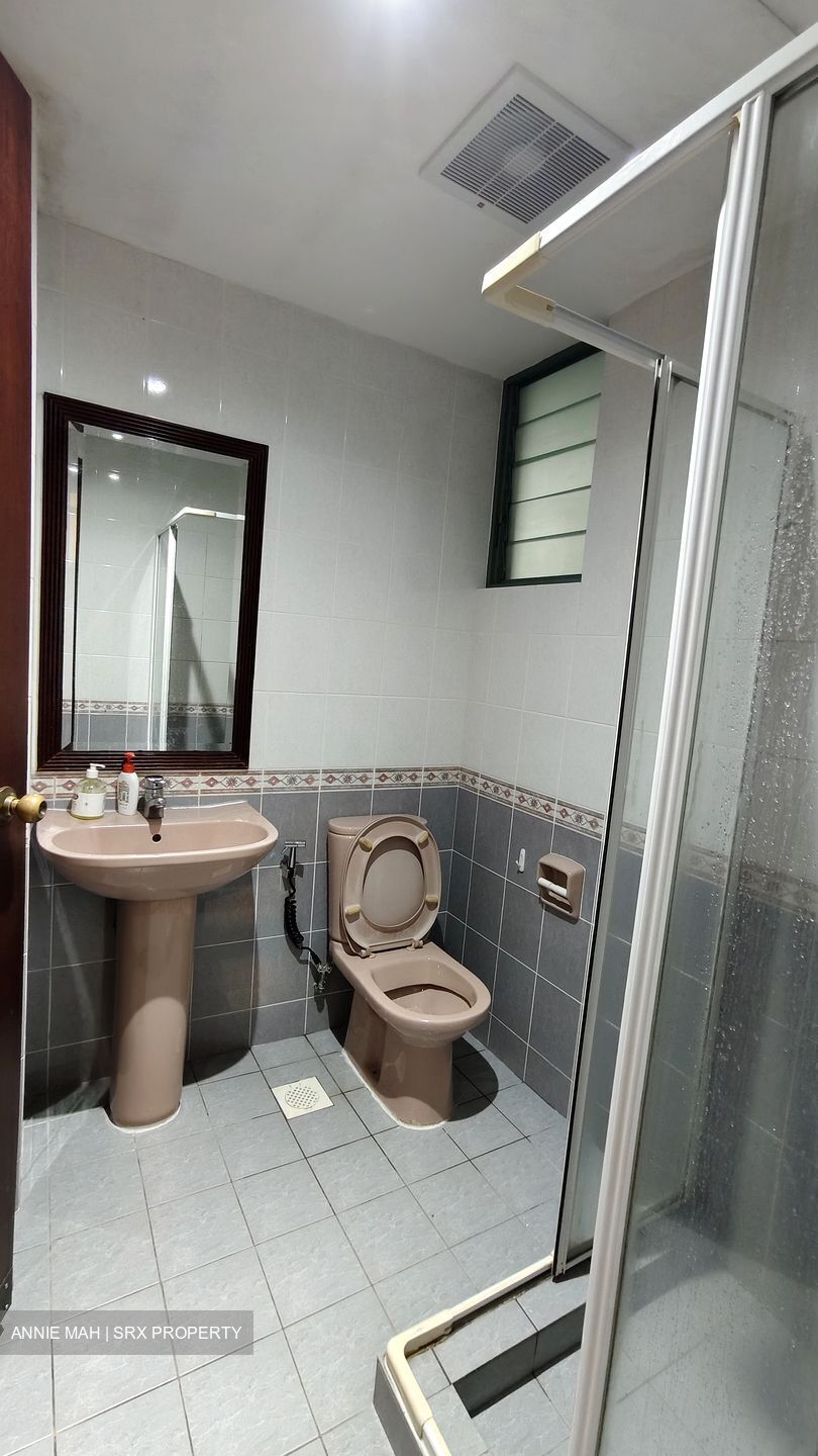 Stratford Court (D16), Condominium #452472951